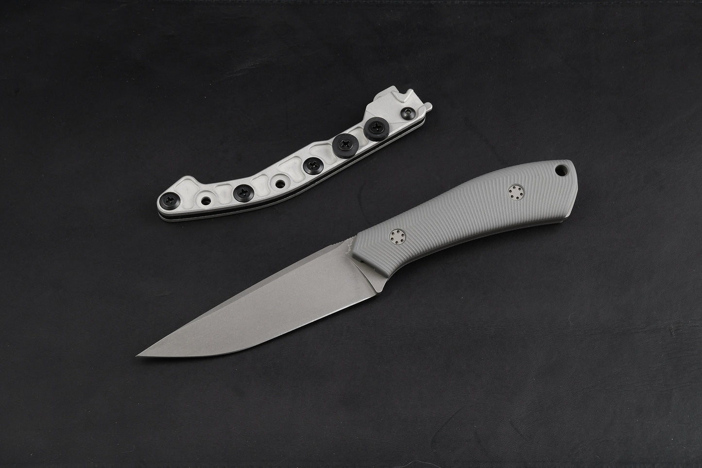 Massless Gray G10 with Theta Sheath