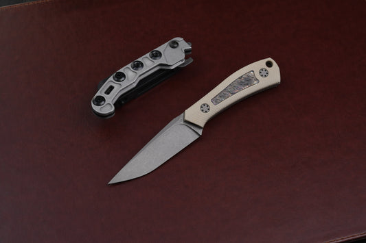 Mini Massless Off White G10 scales, Hot Hammered inlay, with Theta Sheath